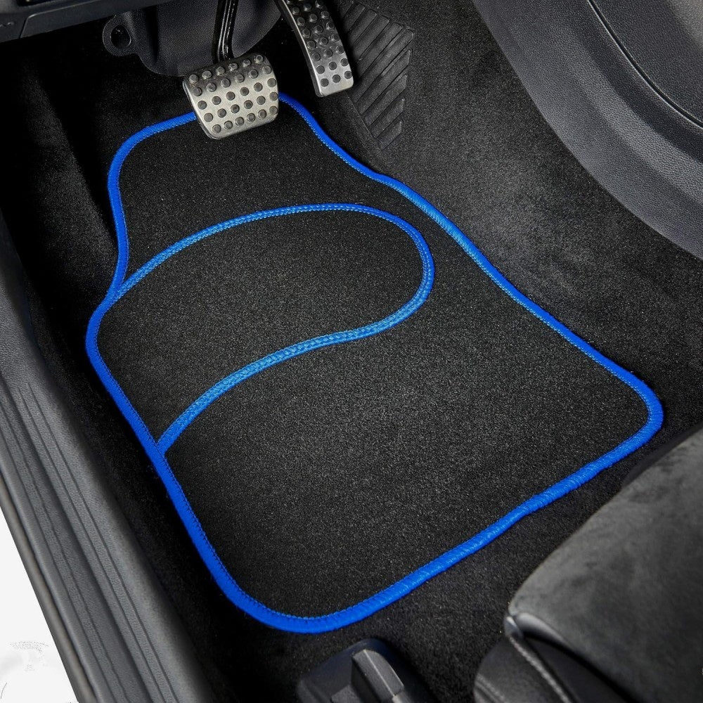 Set Covorașe Auto Textile Universale Carguard PAT001, 4 Piese, Negru cu Margine Albastră, Protecție Antiderapantă Mochetă